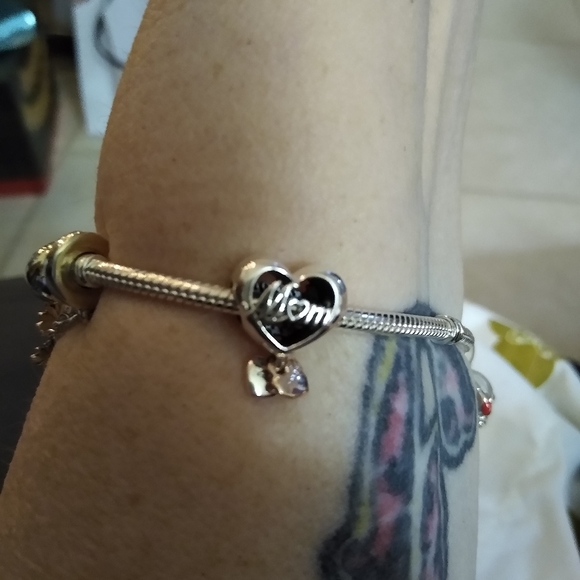 Meet your Posher, Dawn - Picture 13 of 14